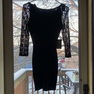 NWT black Express lace sleeve dress xs